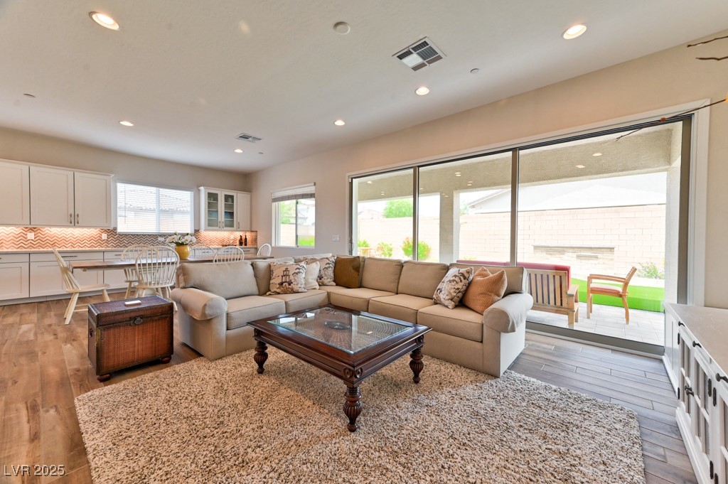 10972 Dixie Johnson Avenue