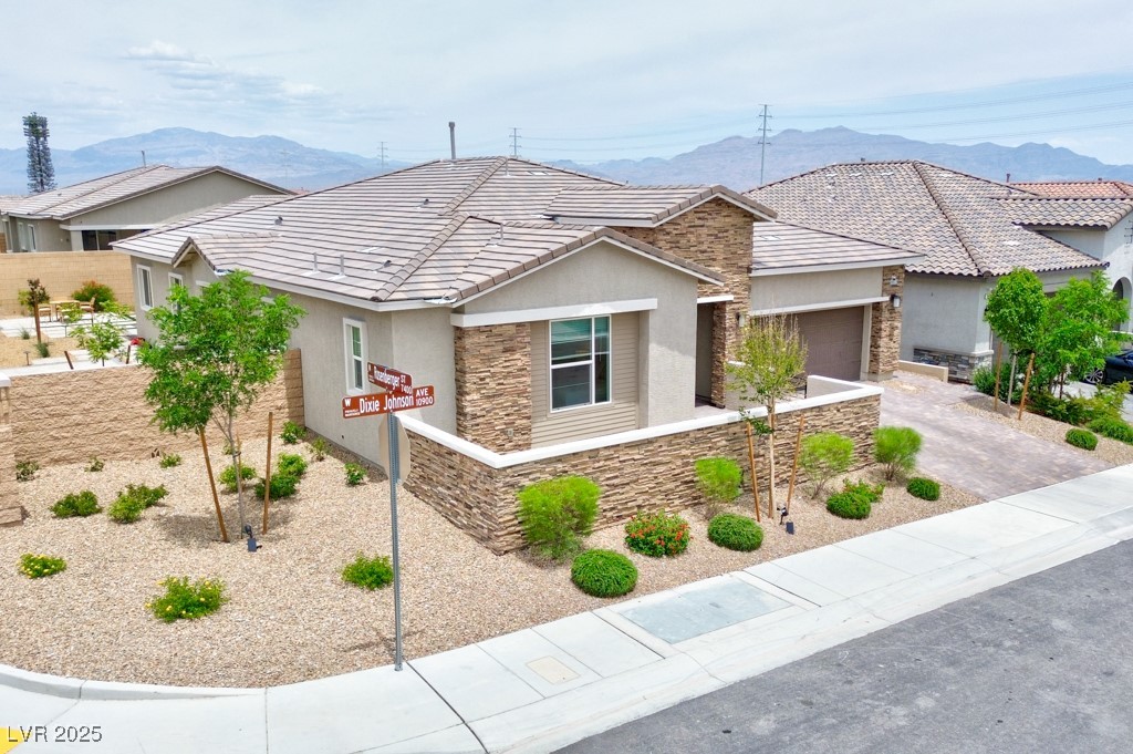 10972 Dixie Johnson Avenue