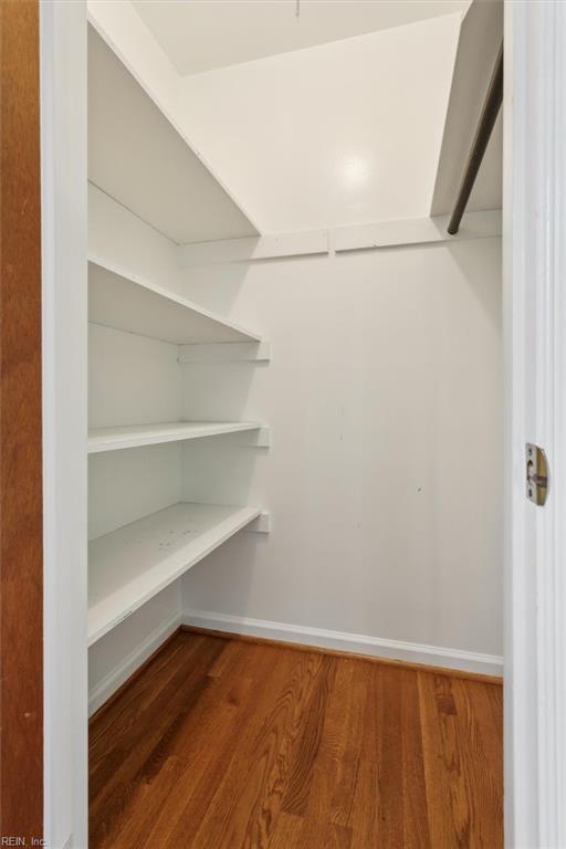 4015 Catesby Jones DR