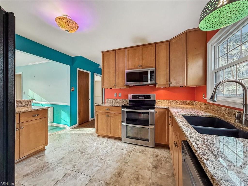 4015 Catesby Jones DR