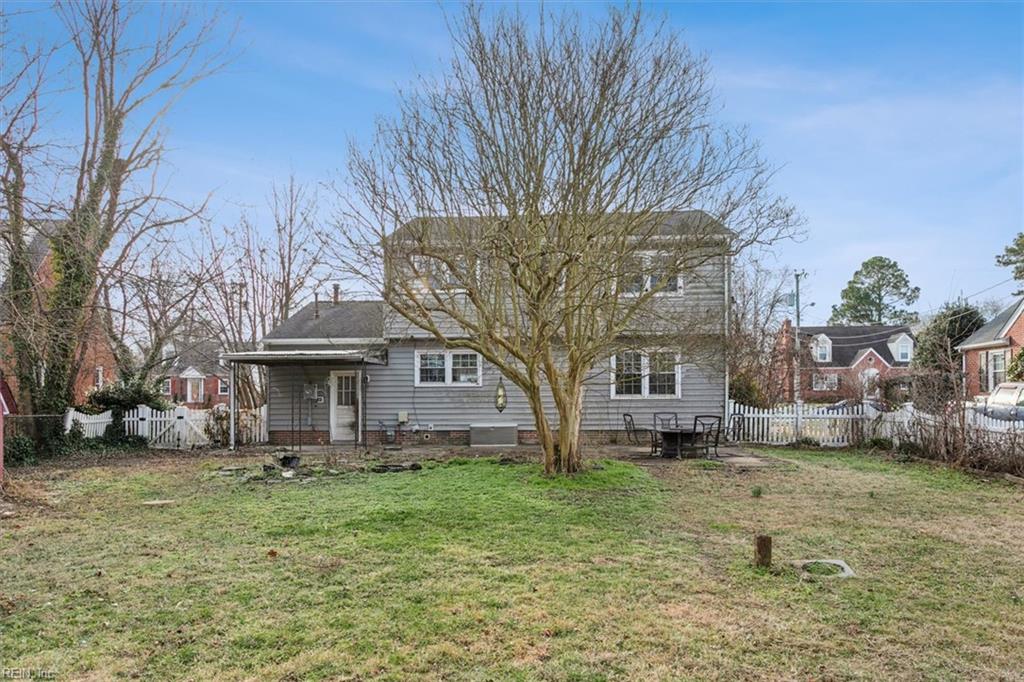 4015 Catesby Jones DR