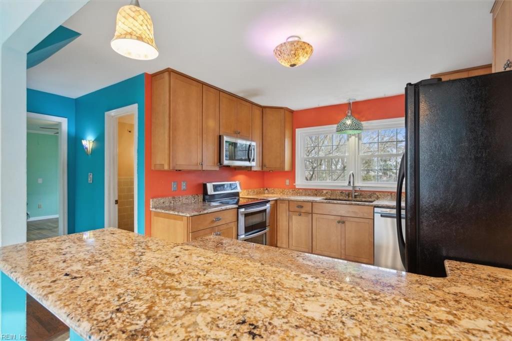 4015 Catesby Jones DR