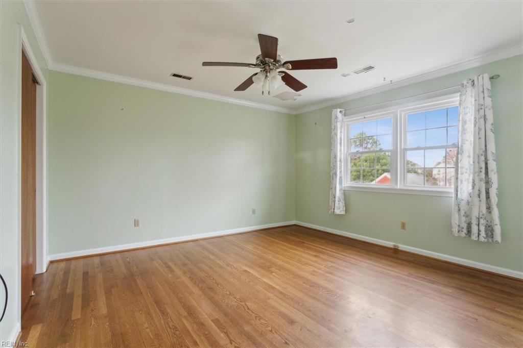 4015 Catesby Jones DR