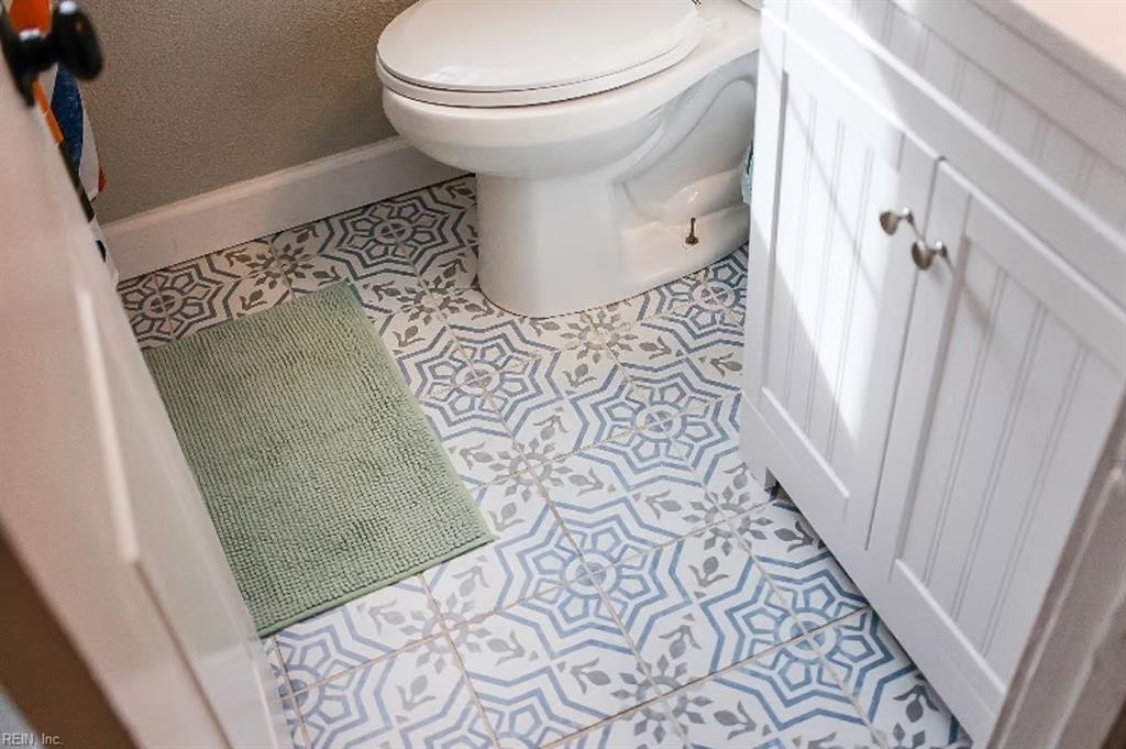 1711 E Ocean View AVE