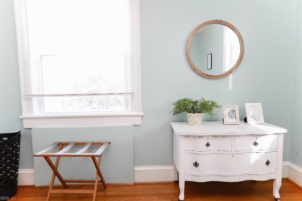 1711 E Ocean View AVE