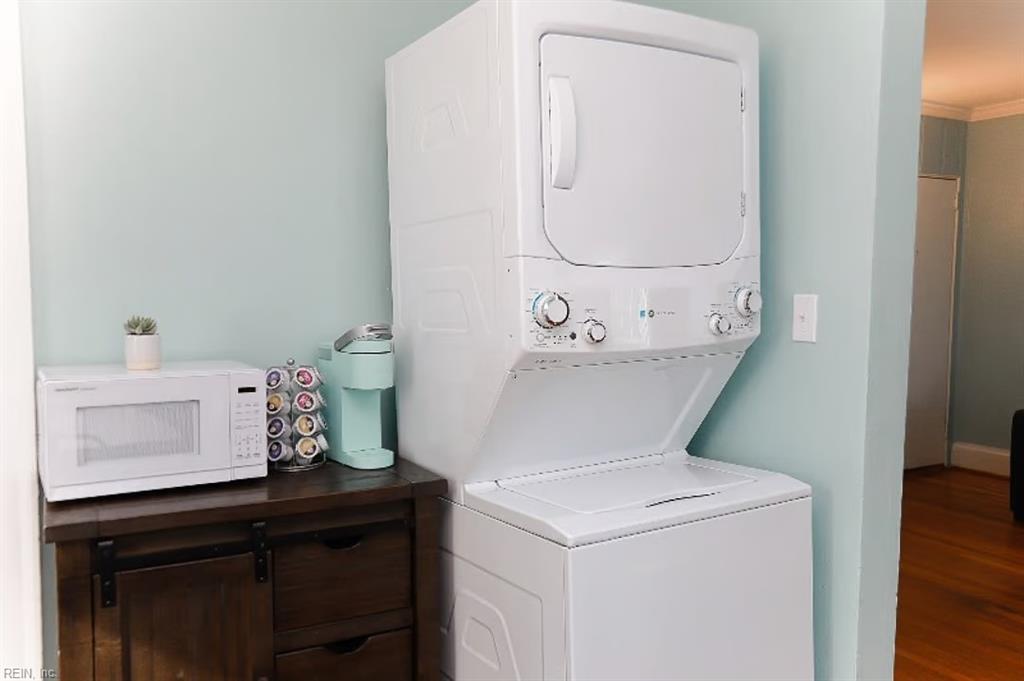 1711 E Ocean View AVE