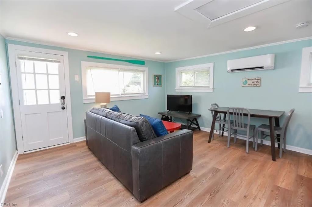 1711 E Ocean View AVE