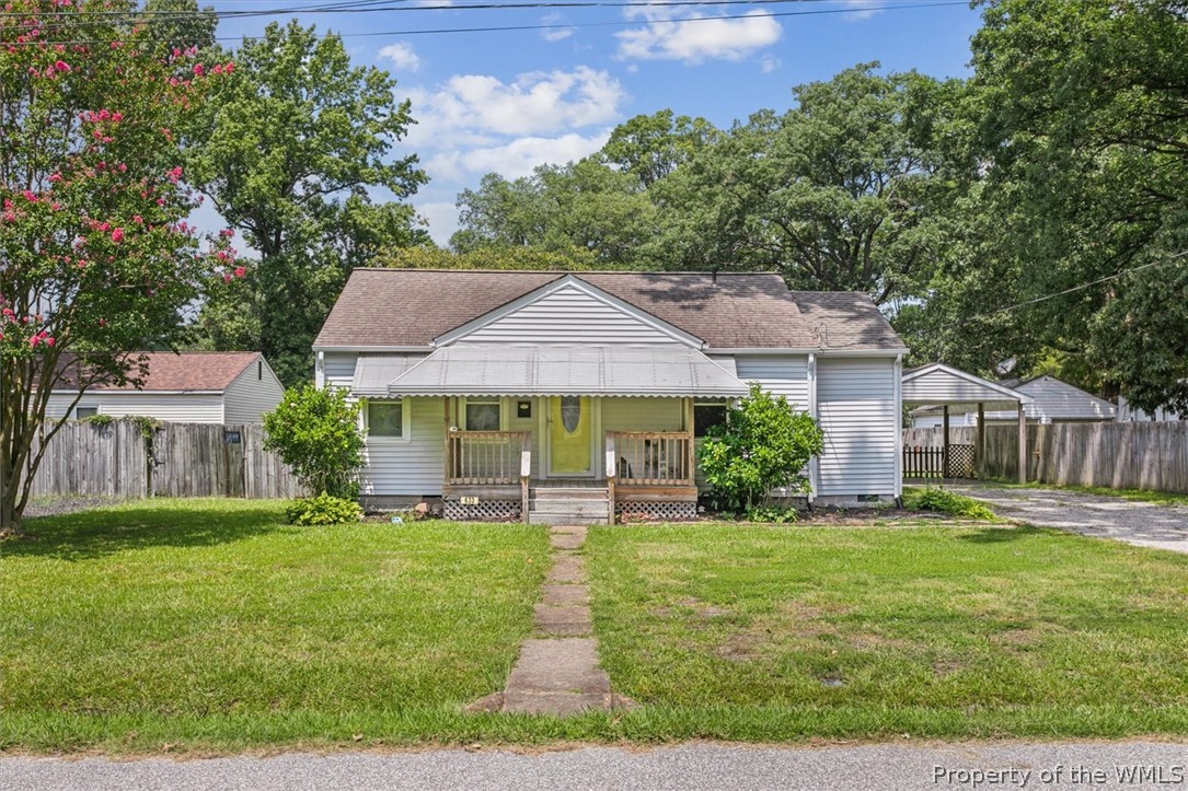633 Highland Ct