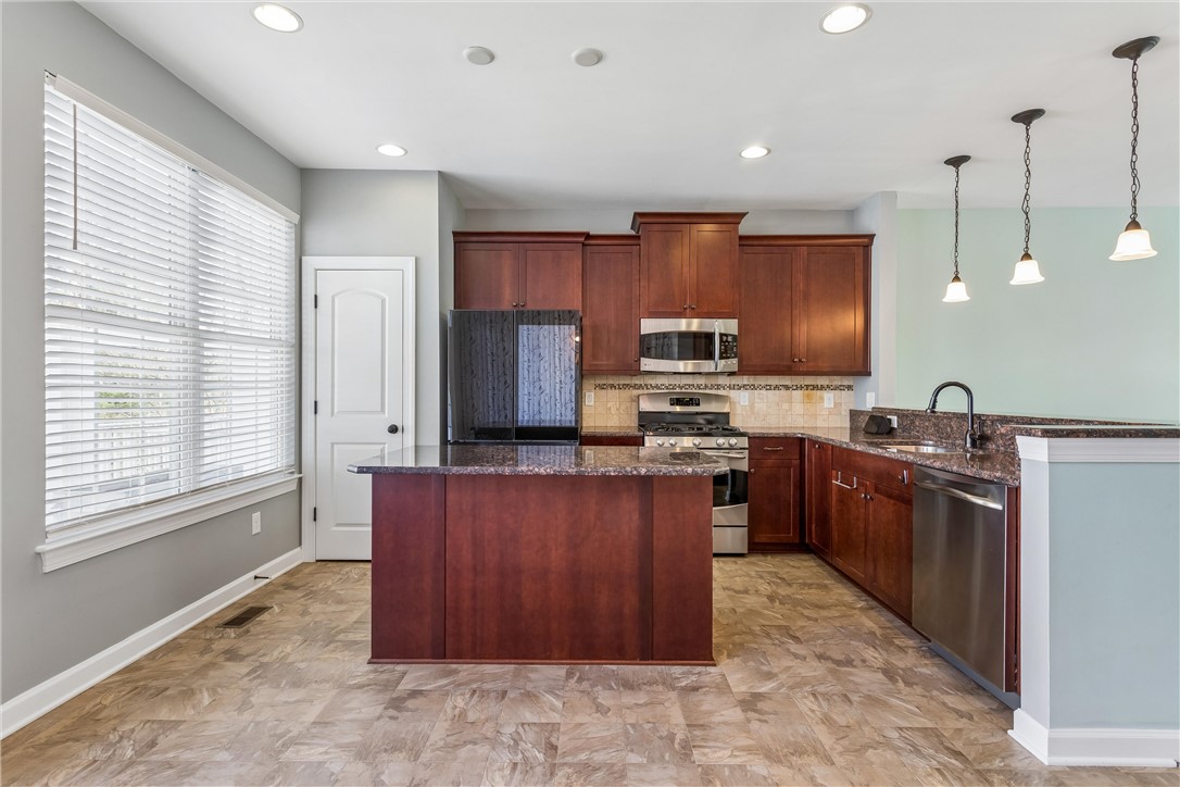 111 Laydon Way