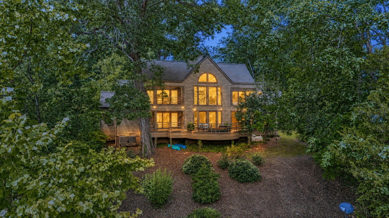 40 Heron Point Ln
