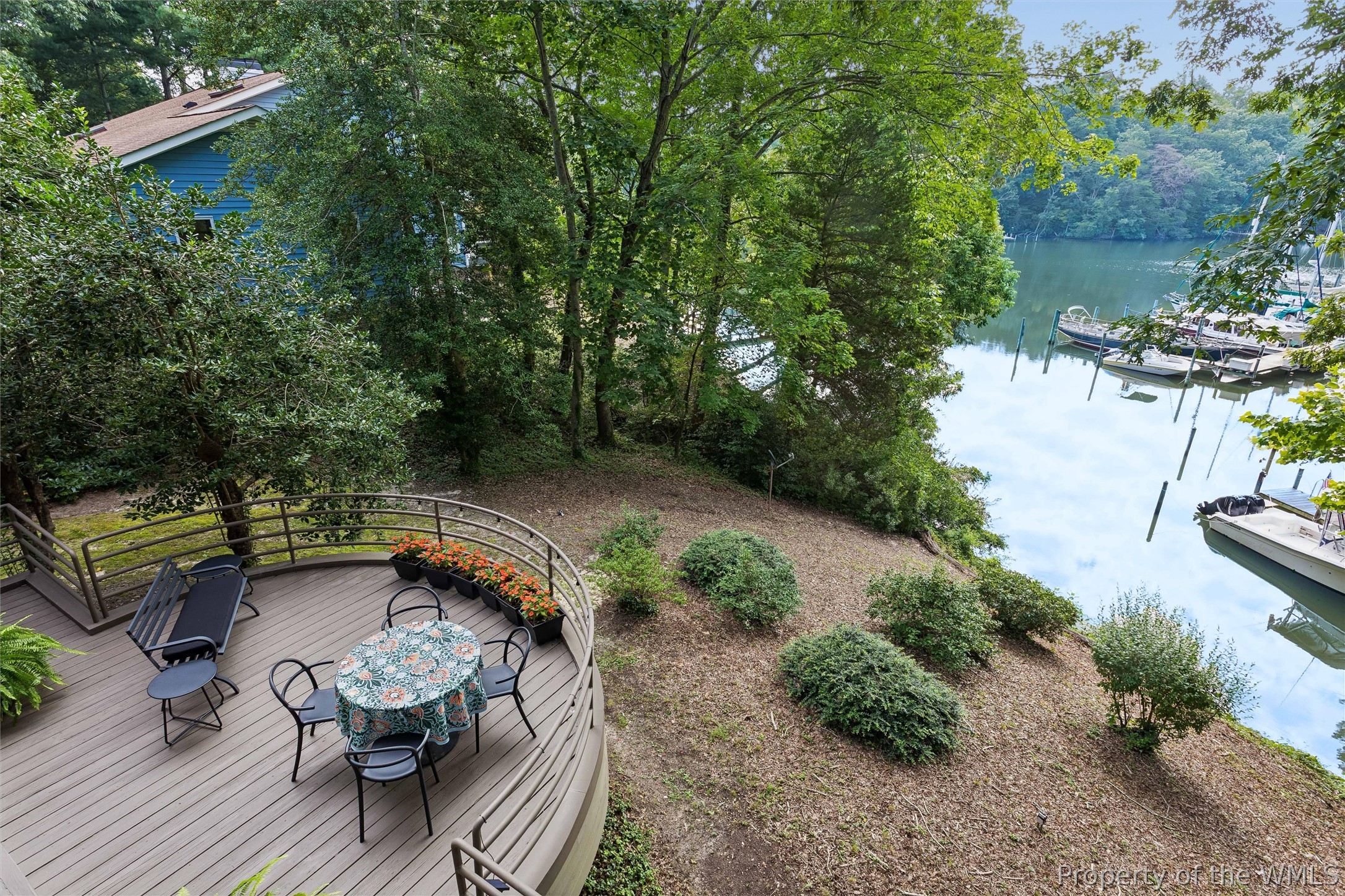 40 Heron Point Ln