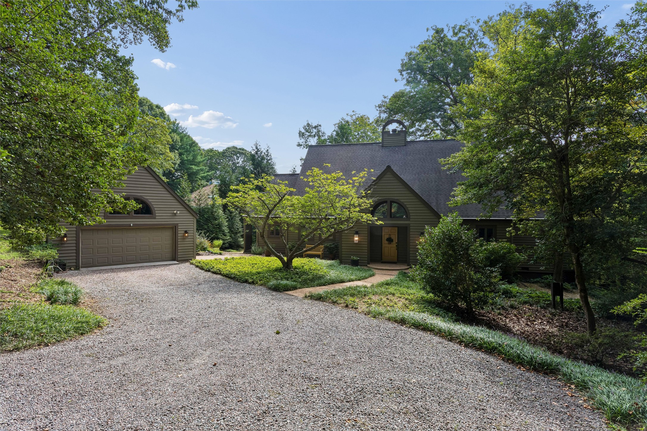 40 Heron Point Ln