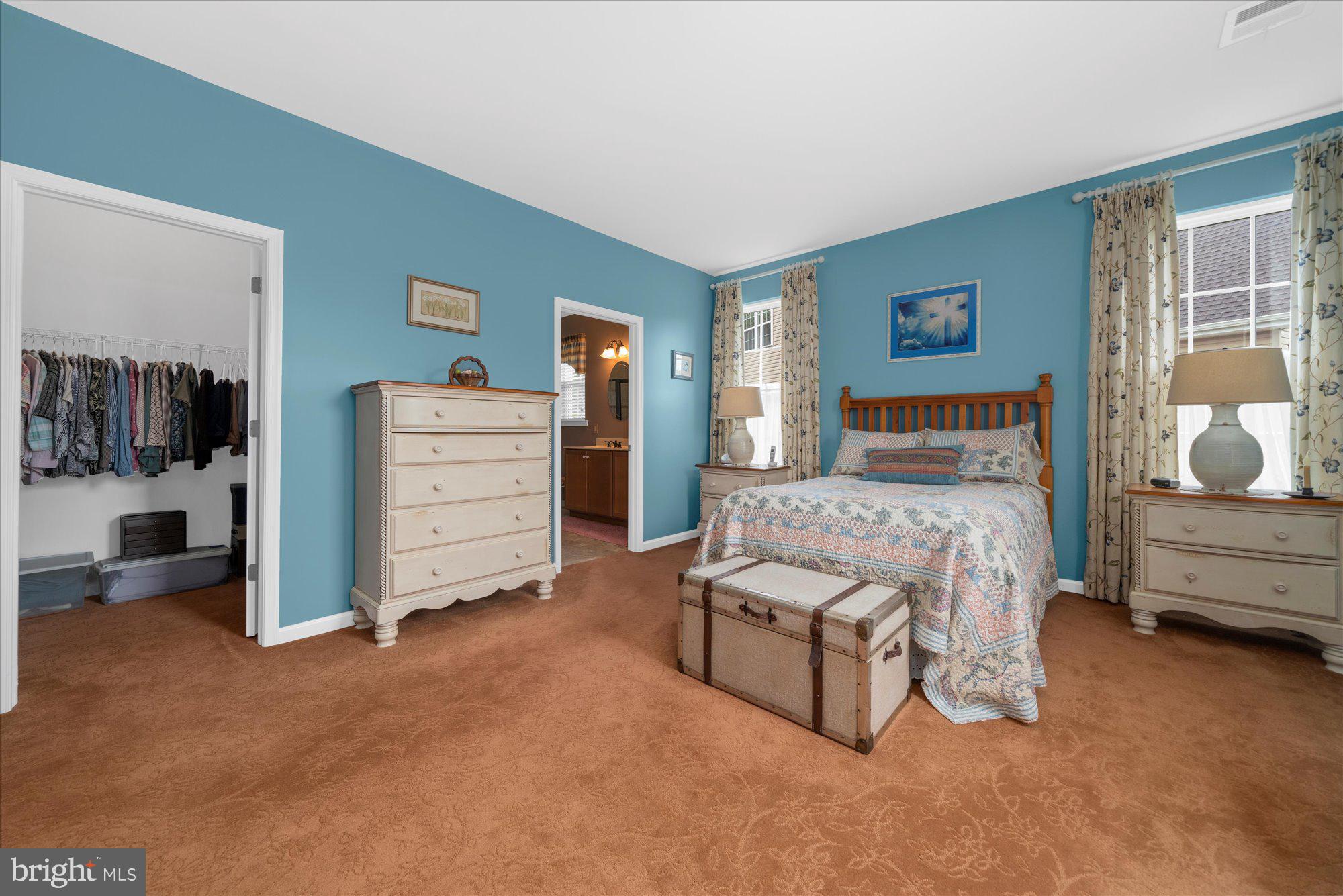 1229 CREEKSIDE LANE