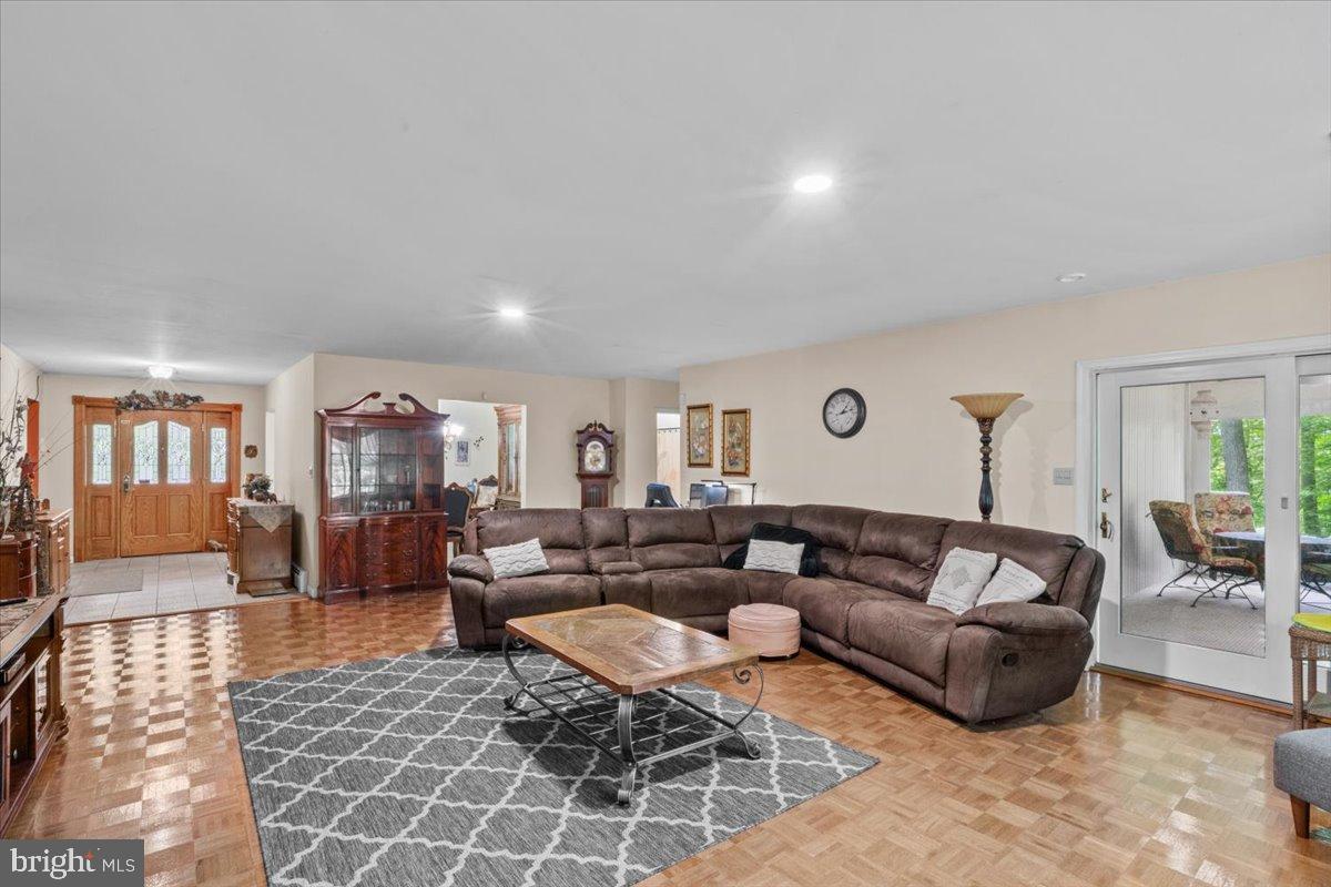 125 TALON DRIVE