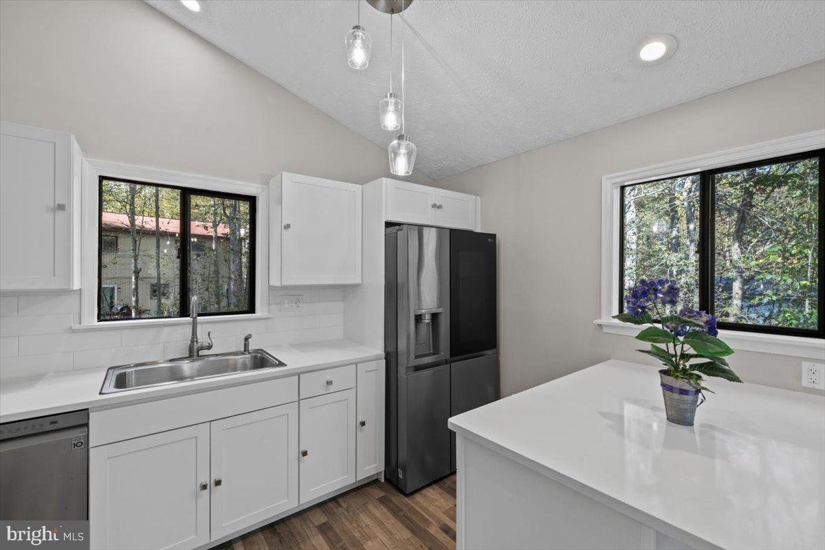 2914 FAIRHAVEN DRIVE