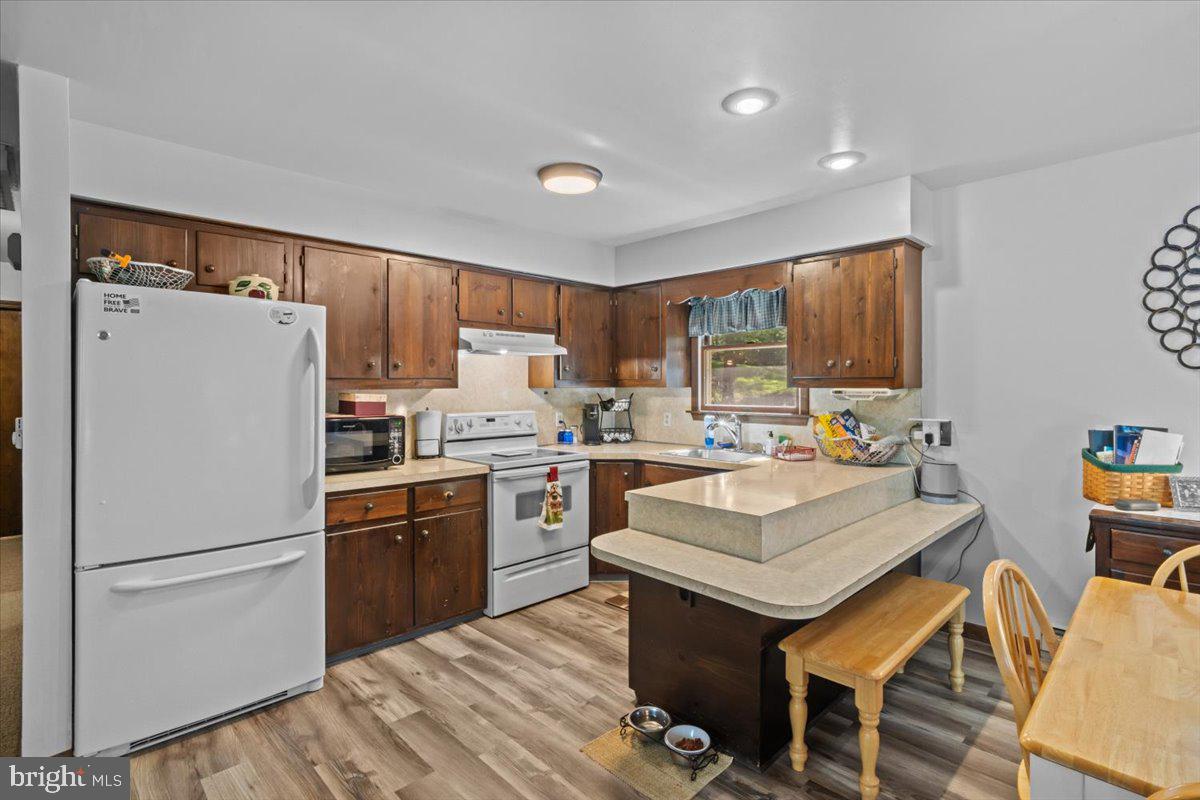 157 VIEWTOP ROAD