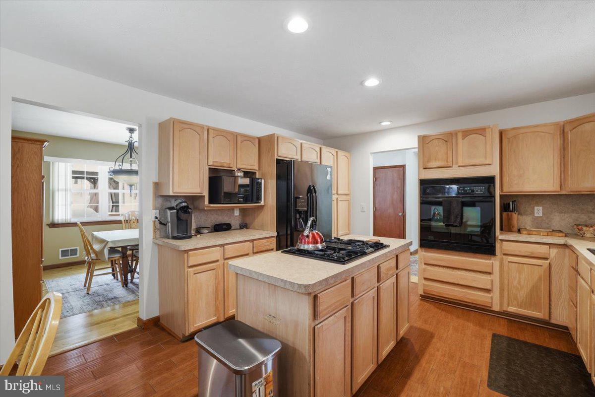 2130 SCARBOROUGH WAY