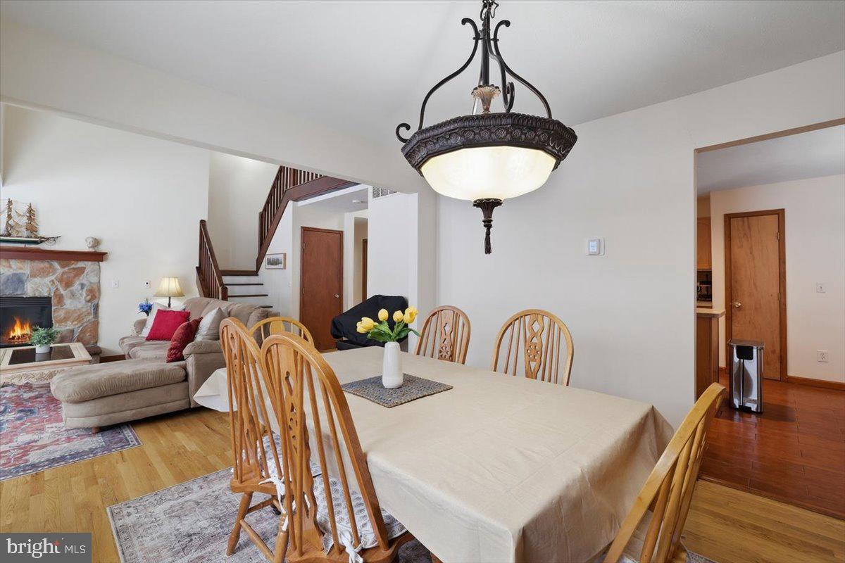 2130 SCARBOROUGH WAY