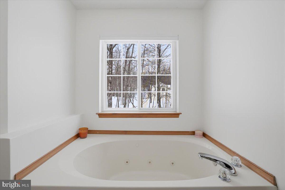 2130 SCARBOROUGH WAY