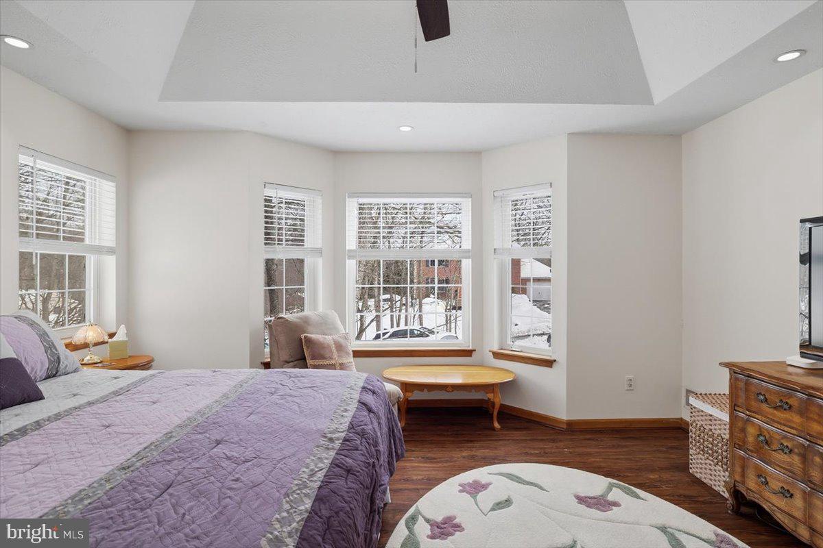 2130 SCARBOROUGH WAY