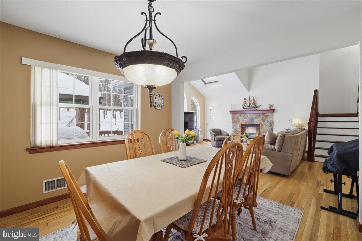 2130 SCARBOROUGH WAY