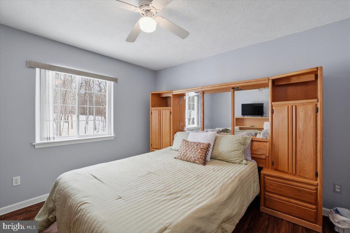 2130 SCARBOROUGH WAY