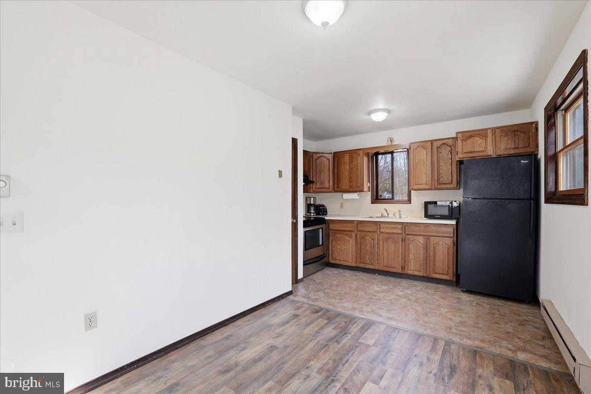 940 COUNTRY PLACE DRIVE