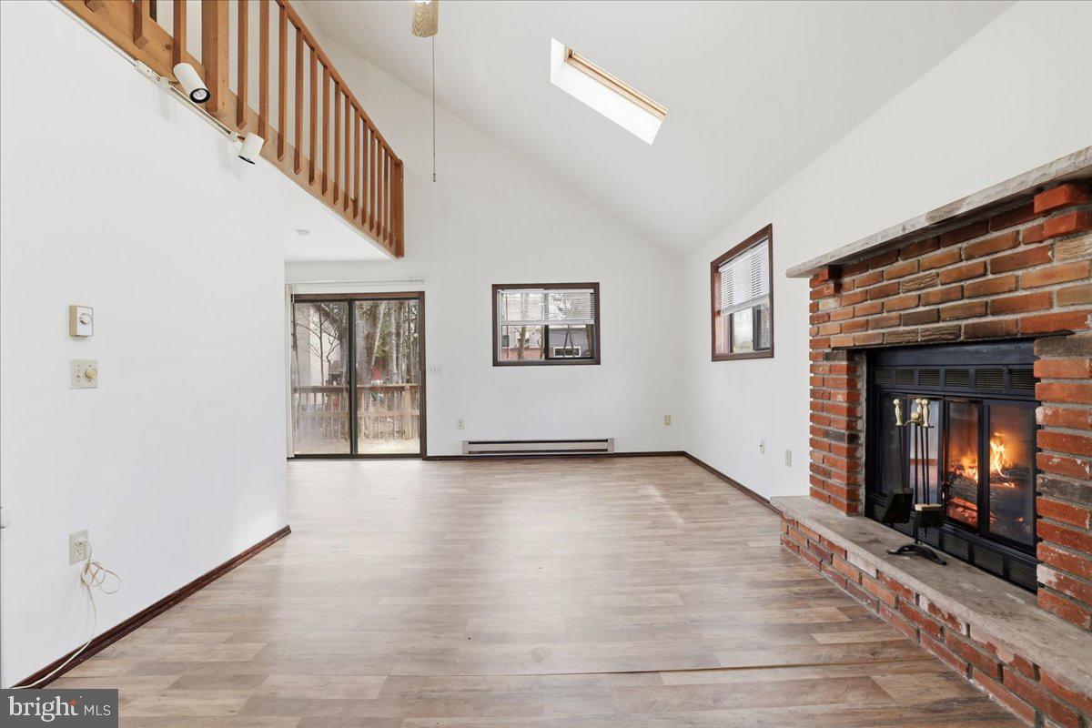 940 COUNTRY PLACE DRIVE