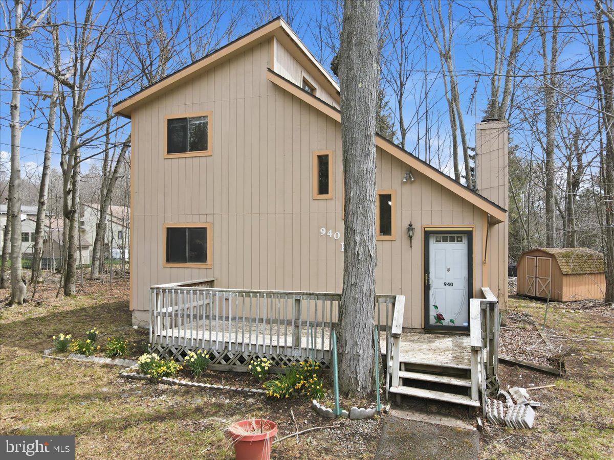 940 COUNTRY PLACE DRIVE