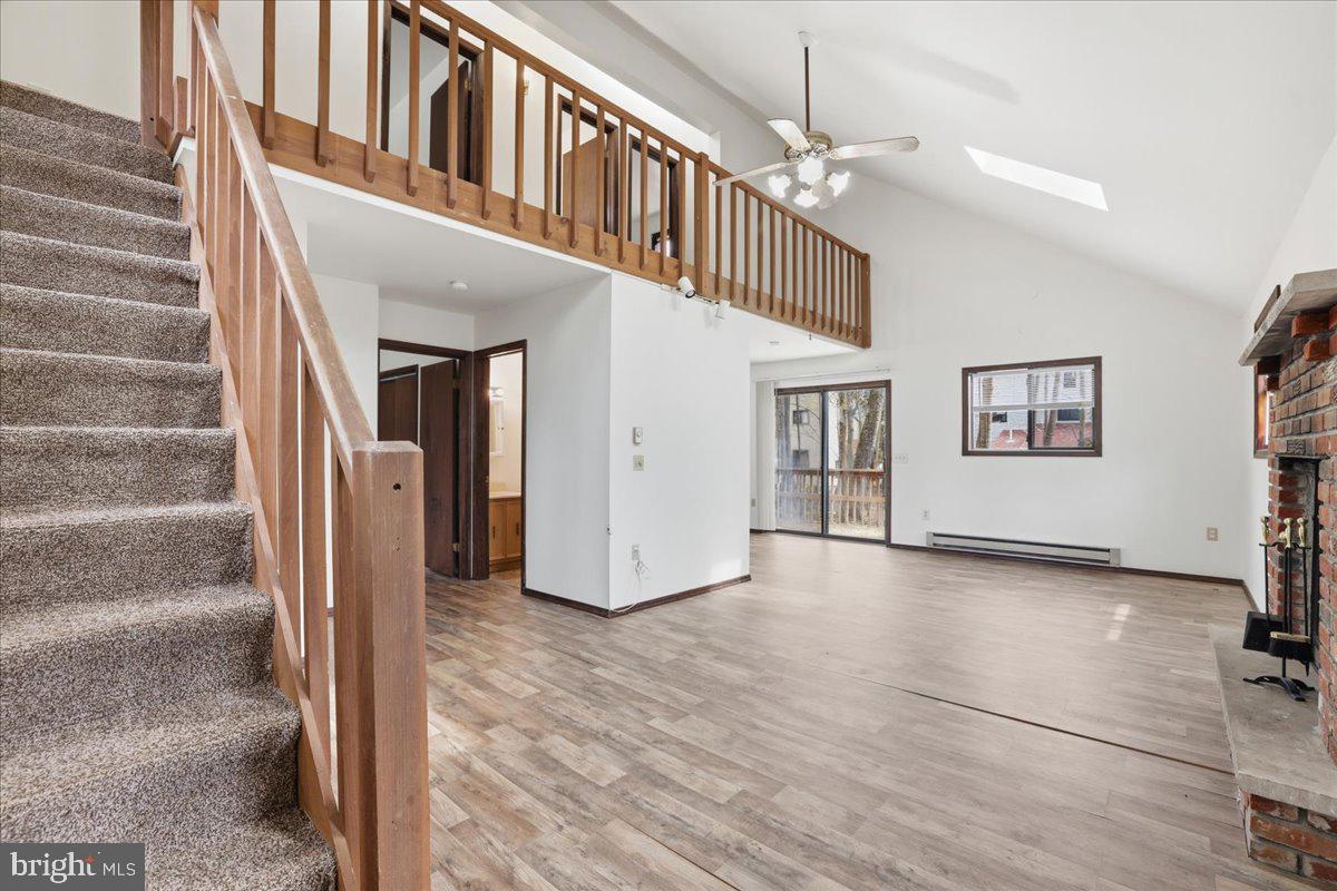 940 COUNTRY PLACE DRIVE