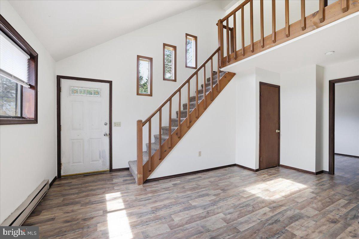 940 COUNTRY PLACE DRIVE