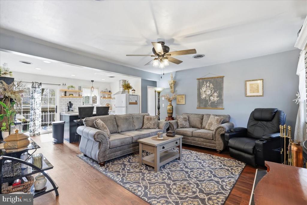 8531 HILLCREST DRIVE H49