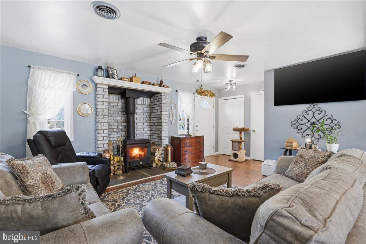 8531 HILLCREST DRIVE H49