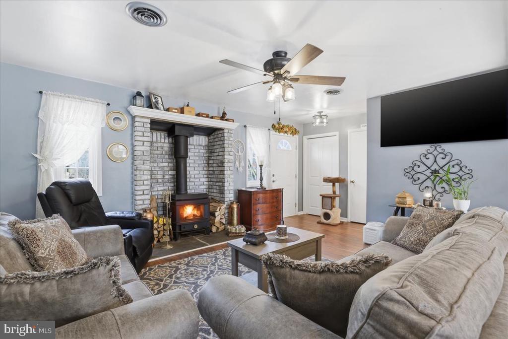 8531 HILLCREST DRIVE H49
