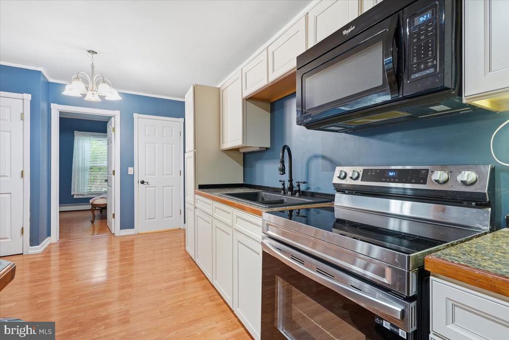 6144 STONY BROOK DRIVE