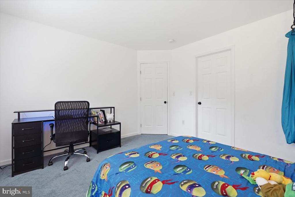 6144 STONY BROOK DRIVE
