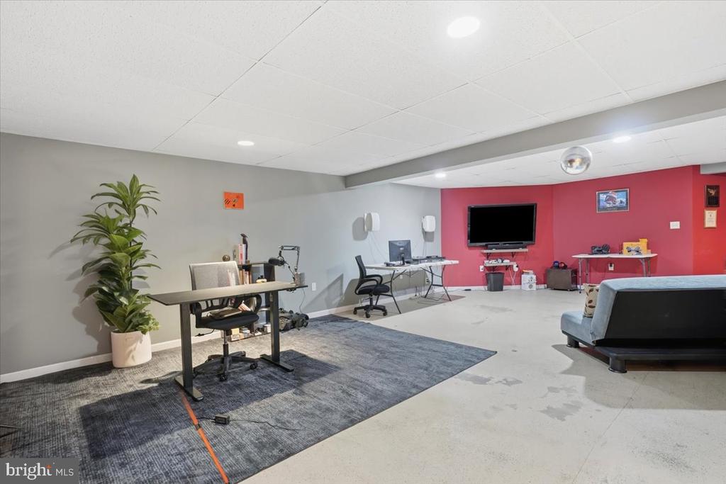 6144 STONY BROOK DRIVE