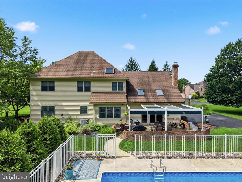 5401 SHELBROOKE DRIVE