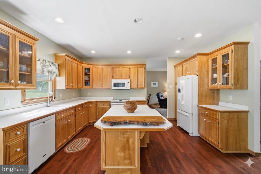 5401 SHELBROOKE DRIVE