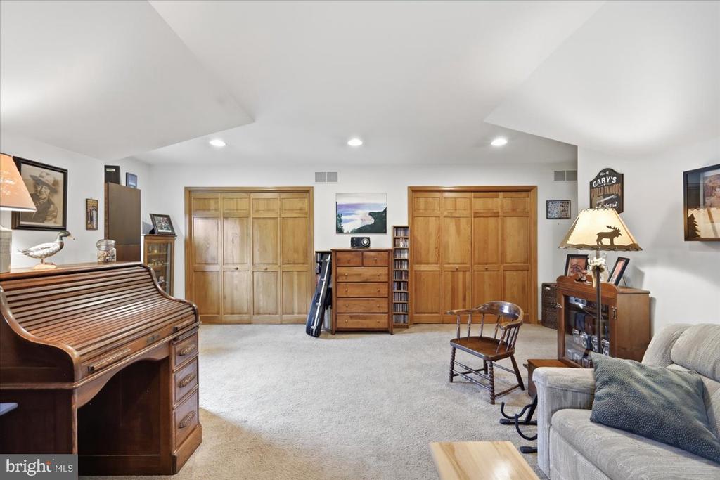 5401 SHELBROOKE DRIVE