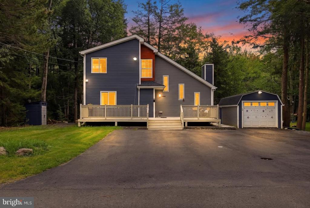 5121 EAGLE PLACE