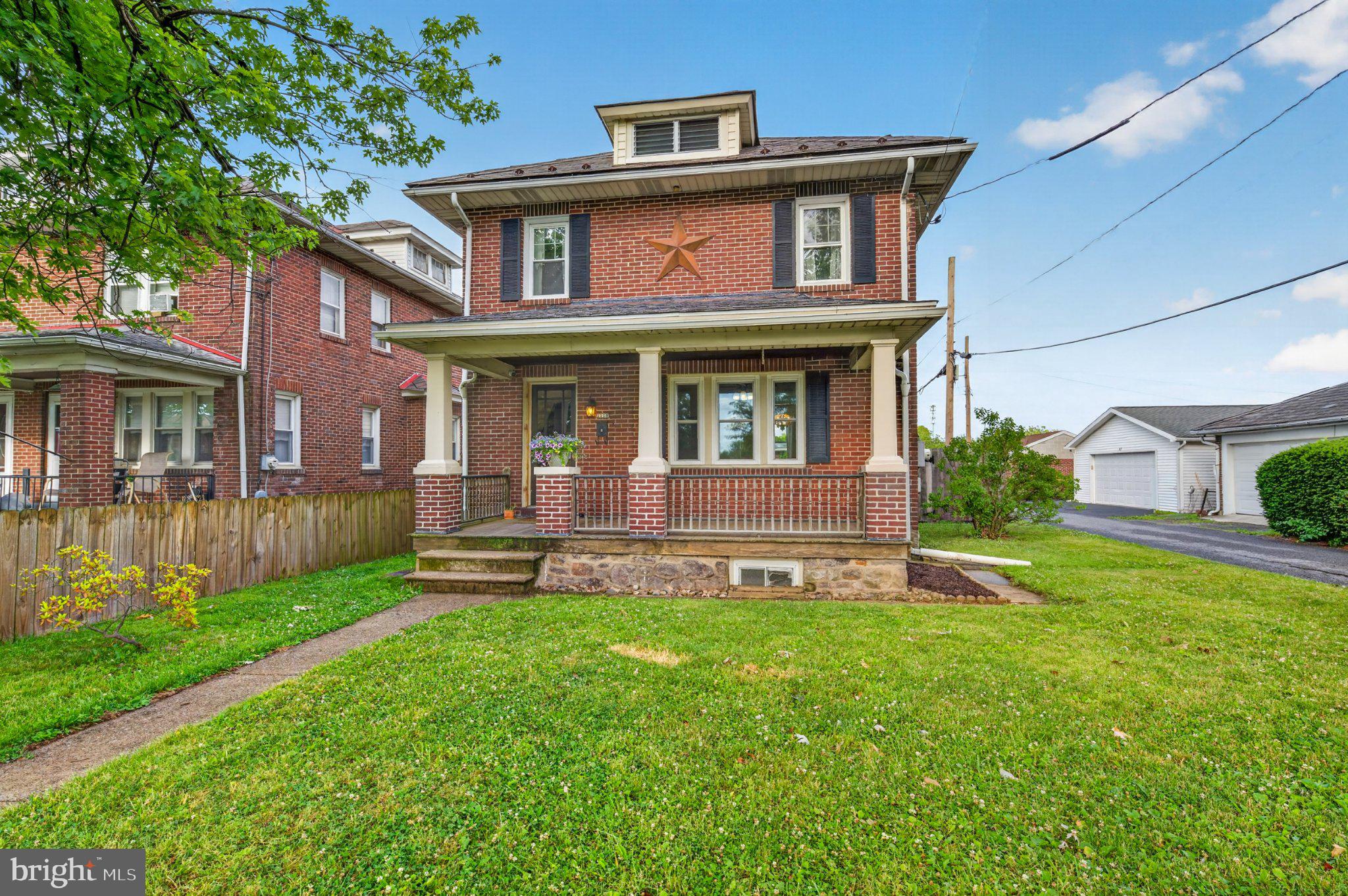 1118 MINSI TRAIL STREET