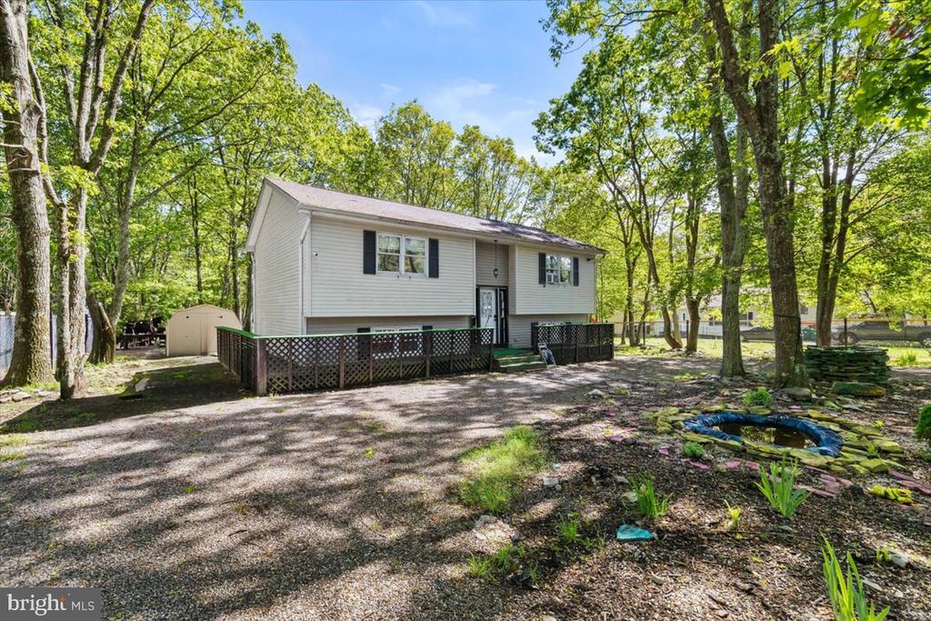 1121 STEELE CIRCLE