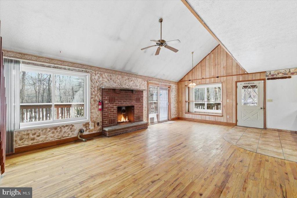 5695 DECKER ROAD
