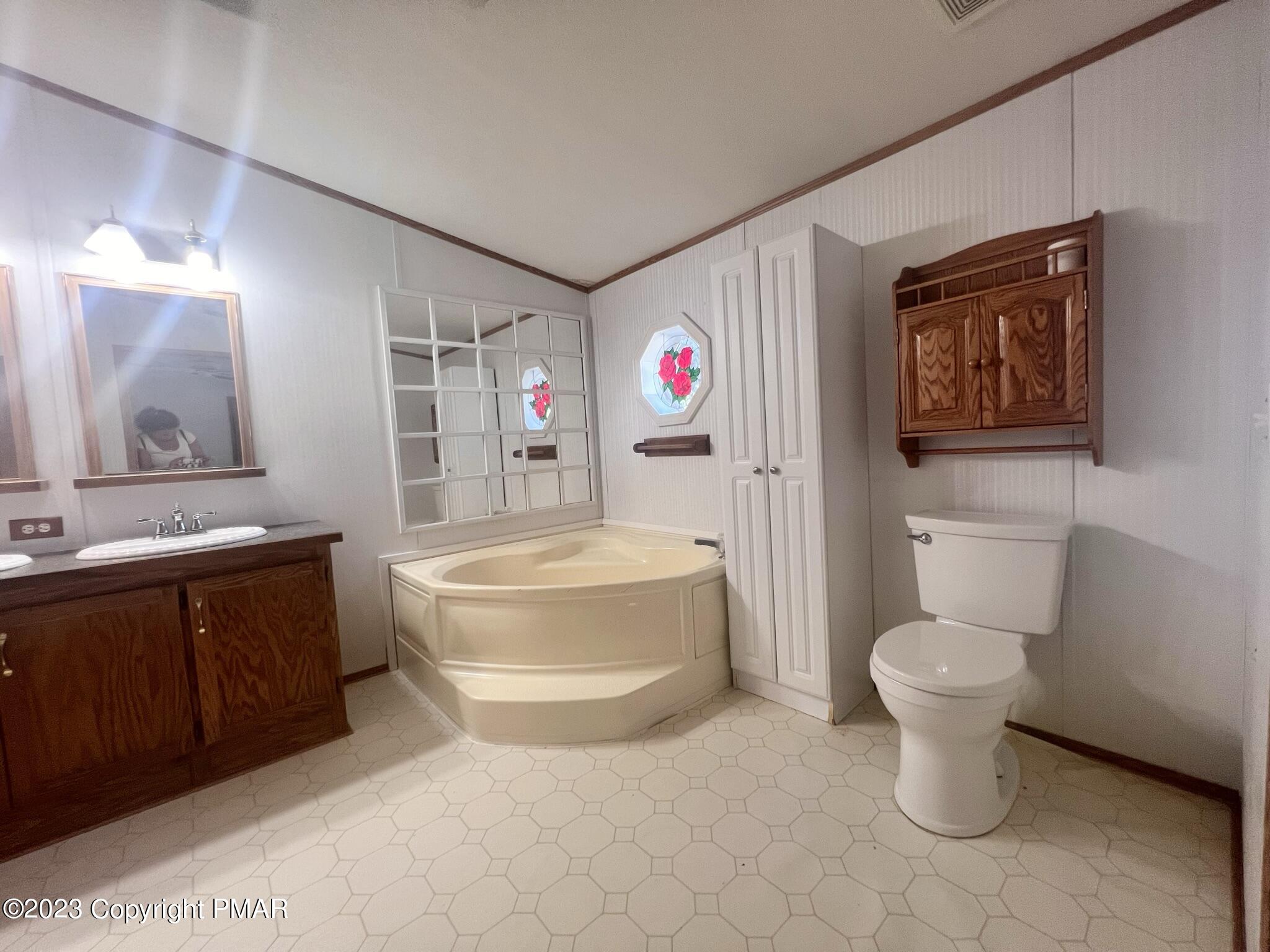 1298 Blue Mountain Circle