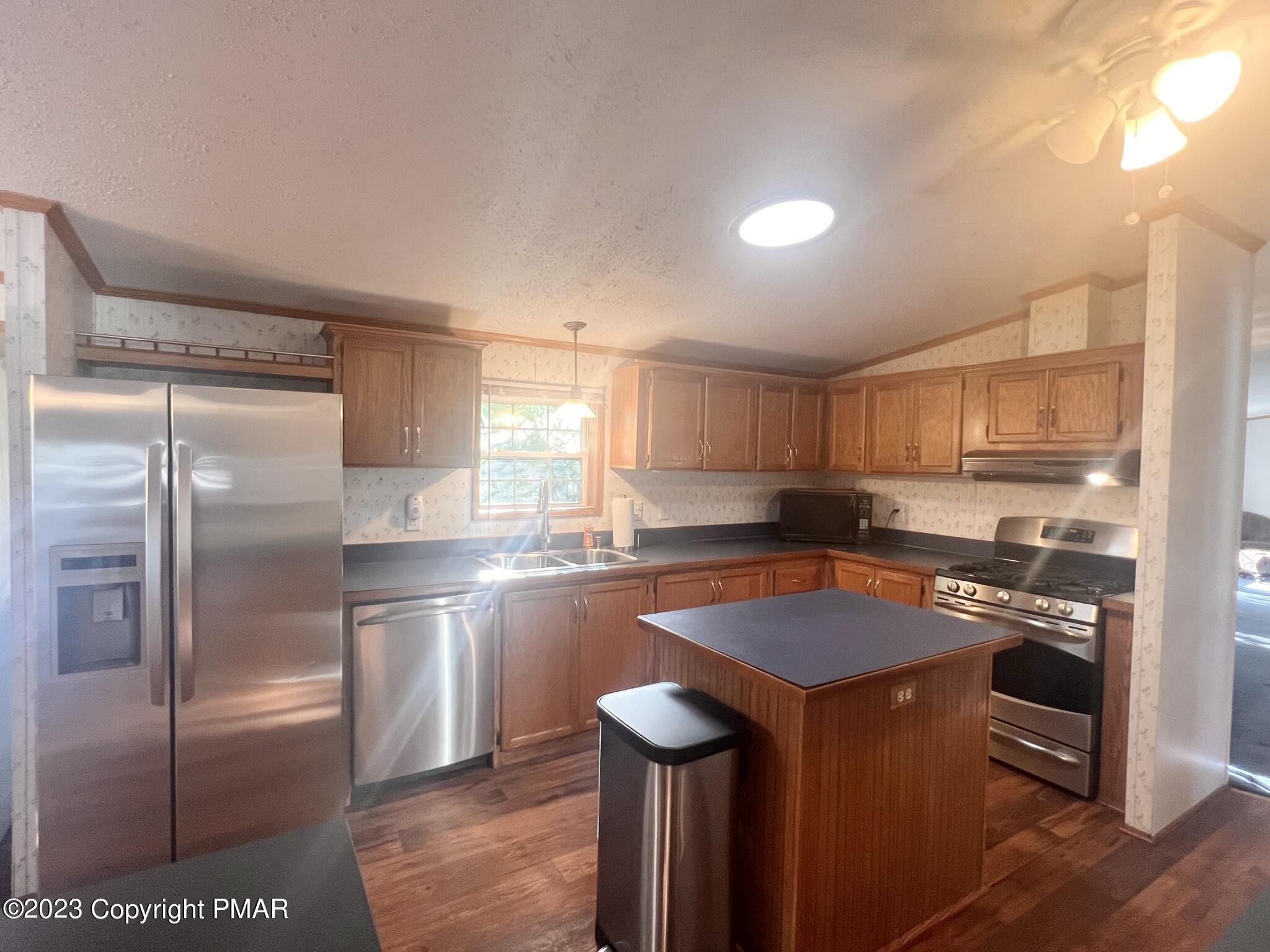 1298 Blue Mountain Circle