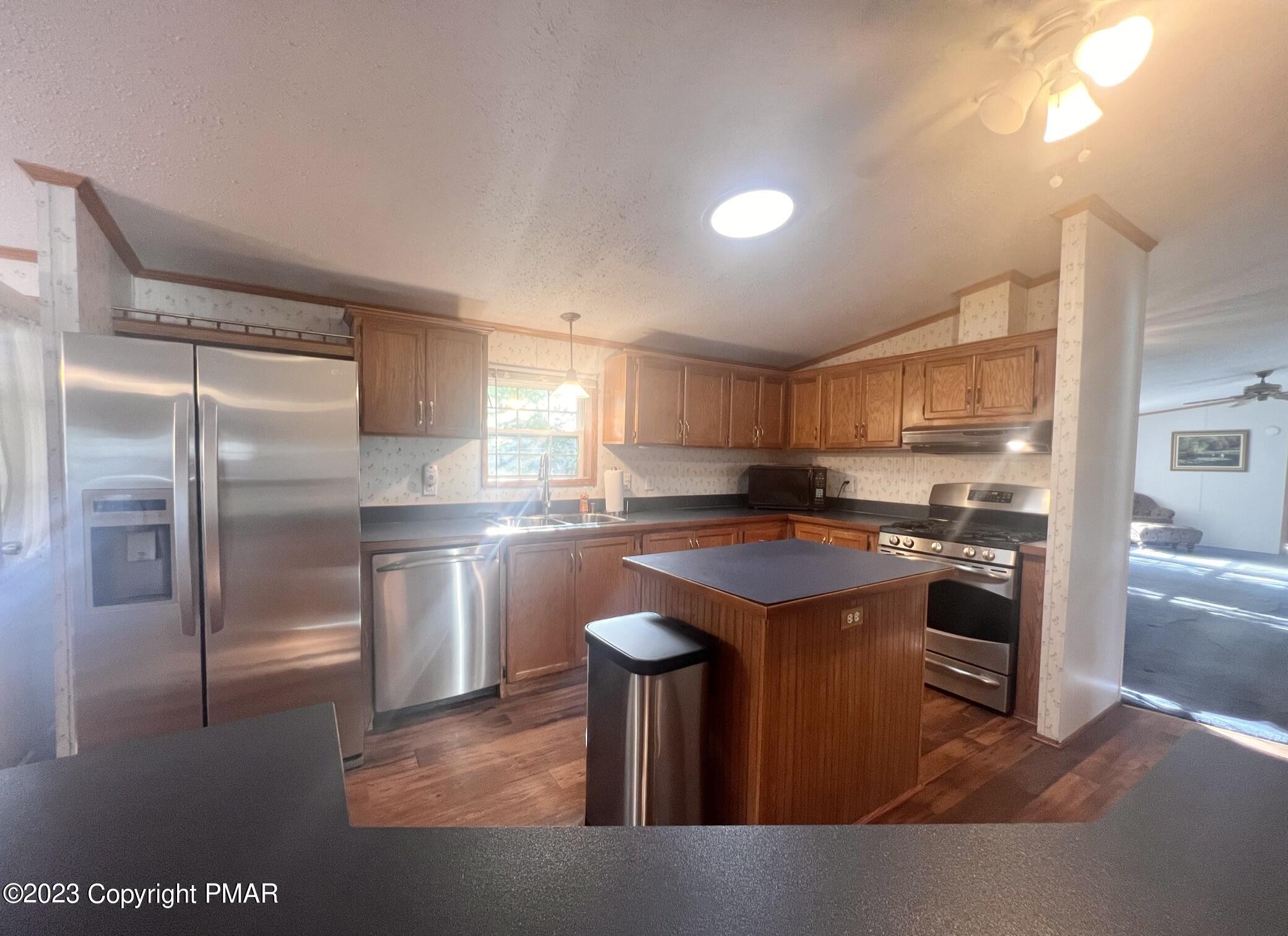 1298 Blue Mountain Circle