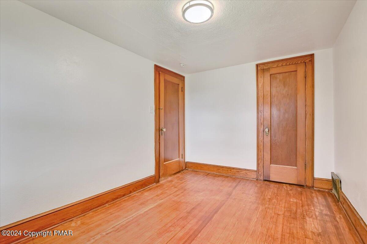 10 Spangenburg Avenue