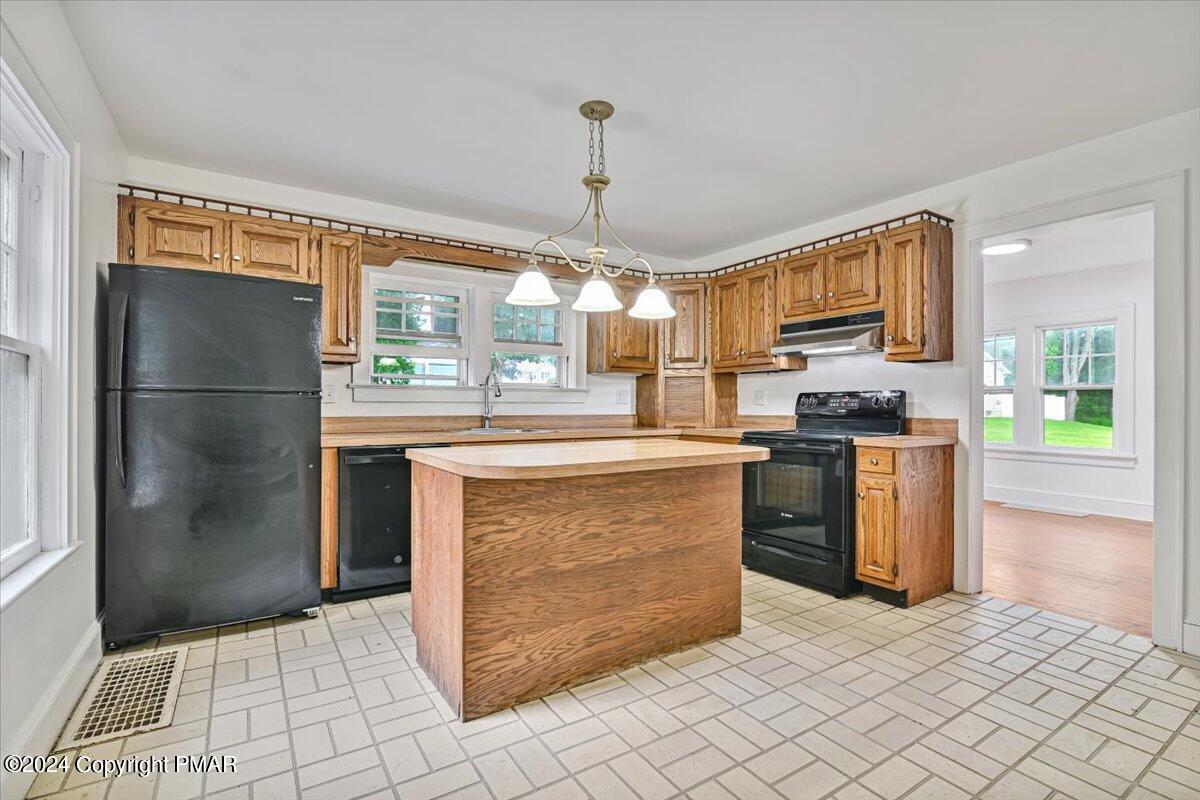 10 Spangenburg Avenue