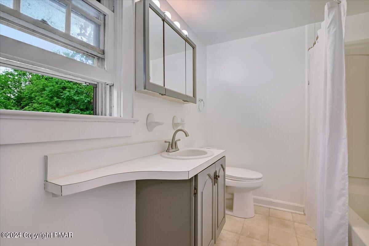 10 Spangenburg Avenue